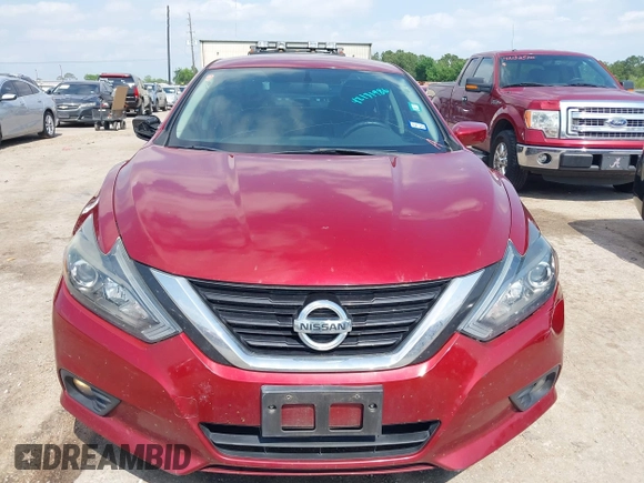 2018 Nissan Altima SR with VIN 1N4AL3AP9JC195613, listed as a IAAI auction lot 42131986 with 83,256 mi miles and . Bid and sale history available at carsss.com. Image 12.