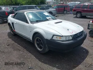 2000 Ford Mustang with VIN 1FAFP4443YF193527, listed as a IAAI auction lot 42110926 with Not provided miles and . Bid and sale history available at DreamBid. Image 1.
