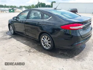 2017 Ford Fusion SE z VIN 3FA6P0H71HR363643, wystawiony jako IAAI lot #42764856 z przebiegiem 82 805 mil mil oraz . Historia ofert i sprzedaży dostępna na DreamBid. Obrazek 3.