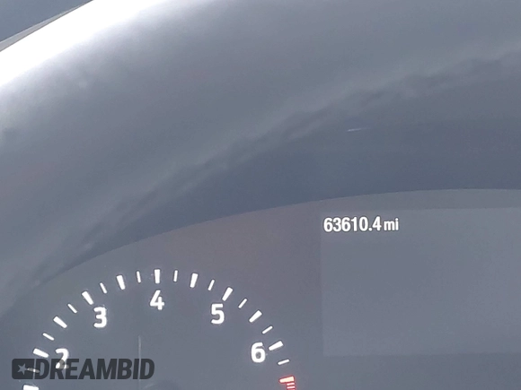 2021 Ford Escape SE z VIN 1FMCU9G63MUB17887, wystawiony jako IAAI lot #42005945 z przebiegiem 63 610 mil mil oraz . Historia ofert i sprzedaży dostępna na DreamBid. Obrazek 7.