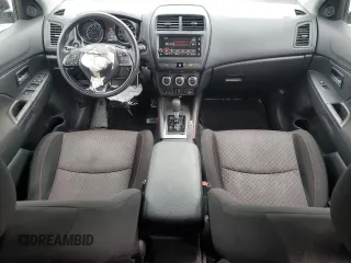 2019 Mitsubishi Outlander ES z VIN JA4AR3AUXKU019125, wystawiony jako Copart lot #44452215 z przebiegiem 39 098 mil mil oraz Szkody całkowita. Historia ofert i sprzedaży dostępna na DreamBid. Obrazek 8.