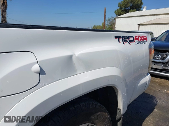 2020 Toyota Tacoma SR5 с VIN 3TMCZ5AN9LM341778, выставлен на аукционе IAAI как лот 42268274 с пробегом 64 767 миль миль и . История ставок и продаж доступна на DreamBid. Изображение 19.