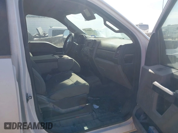 2019 Ford Super Duty F-250 SRW XL with VIN 1FT7W2A69KEC68823, listed as a IAAI auction lot 41689175 with 153,022 mi miles. Bid and sale history available at carsss.com. Image 5.