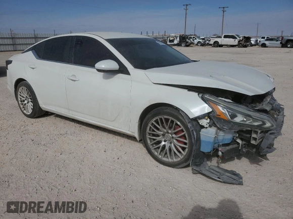 2019 Nissan Altima SR with VIN 1N4BL4CV9KC101978, listed as a Copart auction lot 46088895 with 70,377 mi miles and Salvage Title. Bid and sale history available at DreamBid. Image 4.