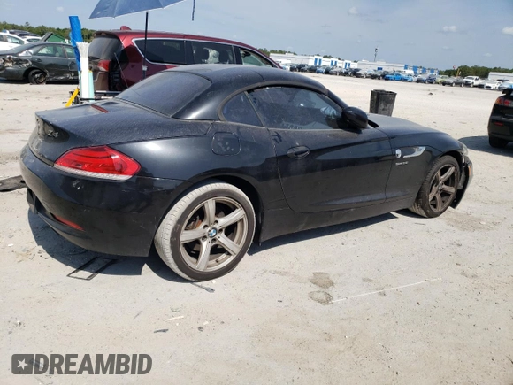 2015 BMW Z4 sDrive28i z VIN WBALL5C51FP557408, wystawiony jako Copart lot #55568525 z przebiegiem Nie podano mil oraz Szkoda całkowita • Salvage title. Historia ofert i sprzedaży dostępna na DreamBid. Obrazek 3.