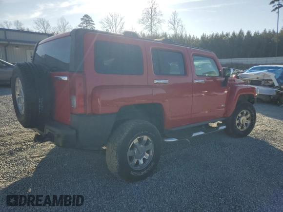 2006 Hummer H3 z VIN 5GTDN136X68208799, wystawiony jako Copart lot #42462545 z przebiegiem 104 231 mil mil oraz Szkody całkowita. Historia ofert i sprzedaży dostępna na DreamBid. Obrazek 3.