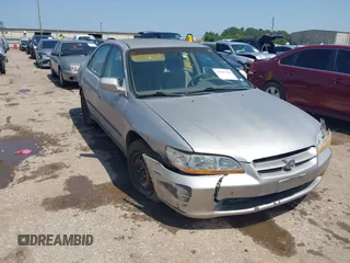 1999 Honda Accord LX z VIN 1HGCG5649XA101141, wystawiony jako IAAI lot #42187198 z przebiegiem 226 767 mil mil oraz . Historia ofert i sprzedaży dostępna na DreamBid. Obrazek 1.
