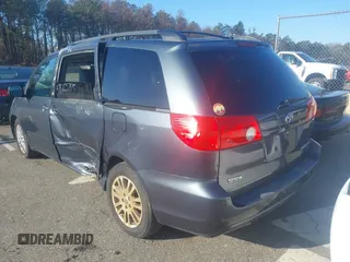 2010 Toyota Sienna XLE with VIN 5TDYK4CC7AS337726, listed as a IAAI auction lot 41904653 with 174,564 mi miles. Bid and sale history available at carsss.com. Image 3.