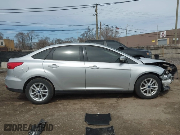 2017 Ford Focus SE with VIN 1FADP3F28HL300618, listed as a IAAI auction lot 41856517 with 35,491 mi miles. Bid and sale history available at carsss.com. Image 13.