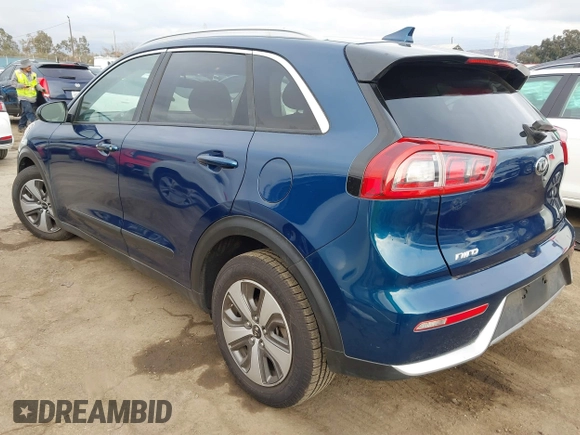 2017 Kia Niro FE with VIN KNDCB3LC1H5093432, listed as a IAAI auction lot 41464983 with 99,516 mi miles. Bid and sale history available at carsss.com. Image 3.
