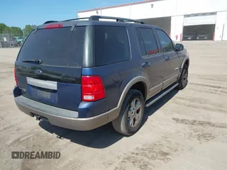 2004 Ford Explorer Eddie Bauer с VIN 1FMZU64K14UC17643, выставлен на аукционе IAAI как лот 42167001 с пробегом 227 563 миль миль и . История ставок и продаж доступна на DreamBid. Изображение 4.