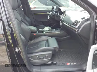 2019 Audi SQ5 Premium Plus z VIN WA1B4AFY4K2070490, wystawiony jako IAAI lot #42163122 z przebiegiem 105 890 mil mil oraz . Historia ofert i sprzedaży dostępna na DreamBid. Obrazek 5.