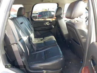 2014 Chevrolet Tahoe LT z VIN 1GNSKBE04ER197644, wystawiony jako IAAI lot #41322255 z przebiegiem 127 142 mil mil oraz . Historia ofert i sprzedaży dostępna na DreamBid. Obrazek 8.