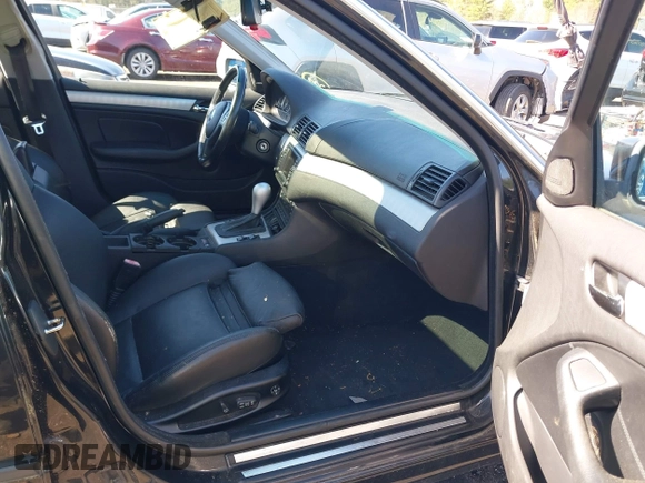 2005 BMW 3 Series 330xi with VIN WBAEW534X5PN40144, listed as a IAAI auction lot 42007301 with 142,252 mi miles and . Bid and sale history available at DreamBid. Image 5.