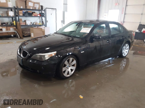 2004 BMW 5 Series 530i with VIN WBANA73544B800178, listed as a IAAI auction lot 41551287 with 236,546 mi miles and . Bid and sale history available at carsss.com. Image 2.