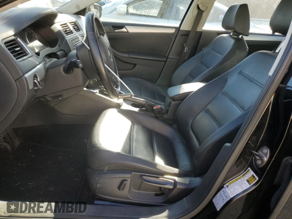 2014 Volkswagen Jetta SE with VIN 3VWD17AJ9EM400204, listed as a Copart auction lot 42484055 with 137,287 mi miles and Salvage title. Bid and sale history available at DreamBid. Image 7.