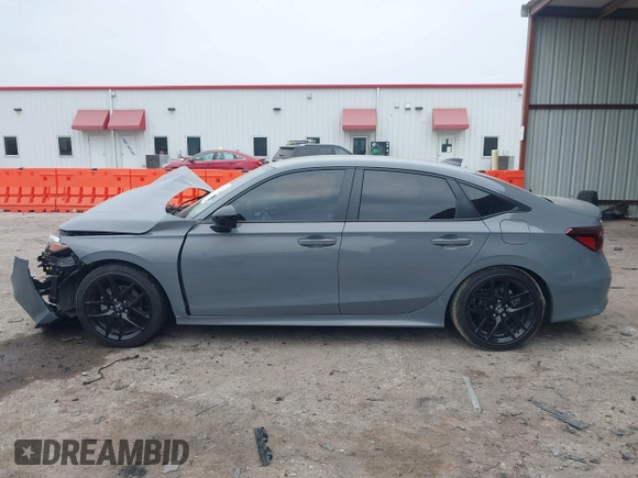 2025 Honda Civic Sport z VIN 2HGFE2F56SH505972, wystawiony jako IAAI lot #41634259 z przebiegiem 11 043 mil mil oraz . Historia ofert i sprzedaży dostępna na DreamBid. Obrazek 15.