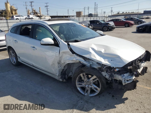 2015 Volvo V60 T5 Drive-E Platinum with VIN YV140MED7F1186220, listed as a Copart auction lot 66908664 with 109,782 mi miles and Salvage Title. Bid and sale history available at carsss.com. Image 4.