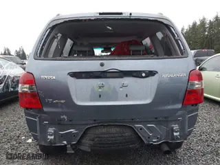 2007 Toyota Highlander w/3rd Row with VIN JTEEP21A670193071, listed as a IAAI auction lot 41861569 with 122,843 mi miles. Bid and sale history available at carsss.com. Image 6.