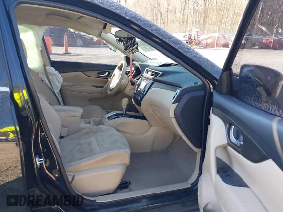 2014 Nissan Rogue S with VIN 5N1AT2MV8EC764483, listed as a IAAI auction lot 41678681 with 239,882 mi miles. Bid and sale history available at carsss.com. Image 5.