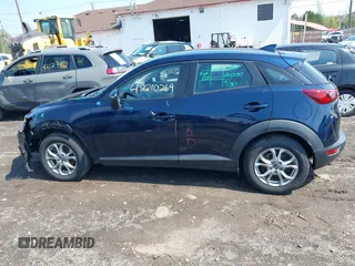 2019 Mazda CX-3 Sport z VIN JM1DKFB71K0445584, wystawiony jako IAAI lot #42210269 z przebiegiem 31 418 mil mil oraz . Historia ofert i sprzedaży dostępna na DreamBid. Obrazek 14.