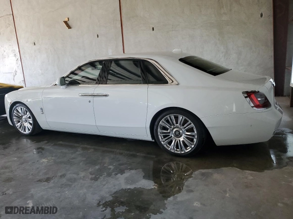 2021 Rolls-Royce Ghost with VIN SCATV0C01MU204838, listed as a Copart auction lot 73701144 with 14,175 mi miles and Salvage Title. Bid and sale history available at carsss.com. Image 2.
