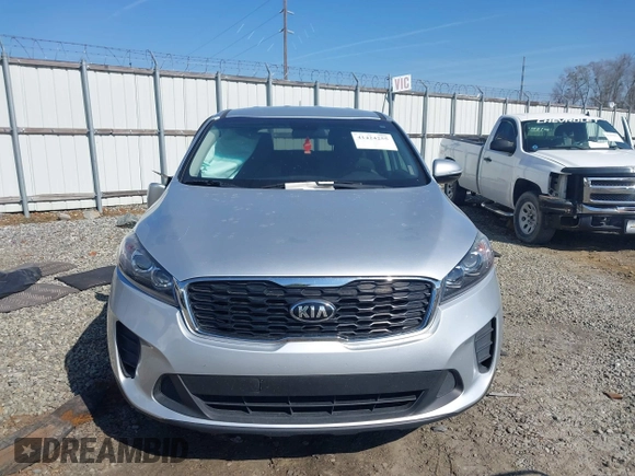2020 Kia Sorento LX with VIN 5XYPG4A3XLG635252, listed as a IAAI auction lot 41424255 with 94,489 mi miles. Bid and sale history available at carsss.com. Image 12.