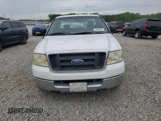 2004 Ford F-150 XL z VIN 1FTRF12W74NA73243, wystawiony jako Copart lot #54440185 z przebiegiem 147 937 mil mil oraz Szkody całkowita. Historia ofert i sprzedaży dostępna na DreamBid. Obrazek 5.