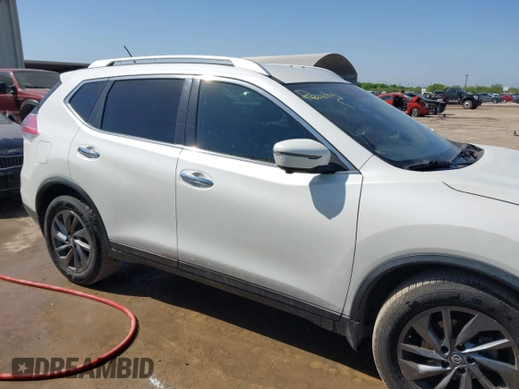 2016 Nissan Rogue SV with VIN KNMAT2MT1GP686630, listed as a IAAI auction lot 42000985 with 131,058 mi miles. Bid and sale history available at carsss.com. Image 13.