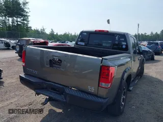 2006 Nissan Titan SE z VIN 1N6BA07B56N504064, wystawiony jako IAAI lot #42479075 z przebiegiem 156 983 mil mil oraz . Historia ofert i sprzedaży dostępna na DreamBid. Obrazek 4.