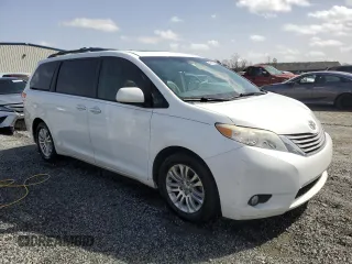 2013 Toyota Sienna XLE AAS with VIN 5TDYK3DC1DS295308, listed as a Copart auction lot 47419785 with 131,558 mi miles and Salvage Title. Bid and sale history available at carsss.com. Image 4.