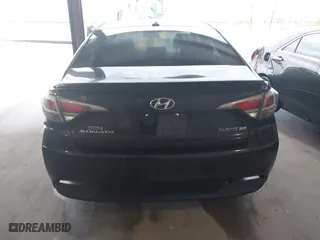 2016 Hyundai Sonata Hybrid SE with VIN KMHE24L12GA037983, listed as a IAAI auction lot 42078321 with 113,998 mi miles. Bid and sale history available at carsss.com. Image 16.