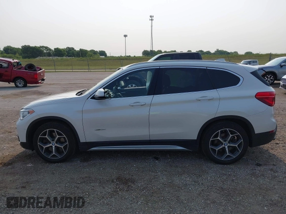 2017 BMW X1 xDrive28i with VIN WBXHT3C39H5F84338, listed as a IAAI auction lot 42400168 with 48,673 mi miles and . Bid and sale history available at DreamBid. Image 15.