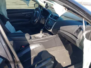2018 Nissan Altima SR with VIN 1N4AL3AP0JC180577, listed as a IAAI auction lot 41378496 with 89,751 mi miles and . Bid and sale history available at carsss.com. Image 5.
