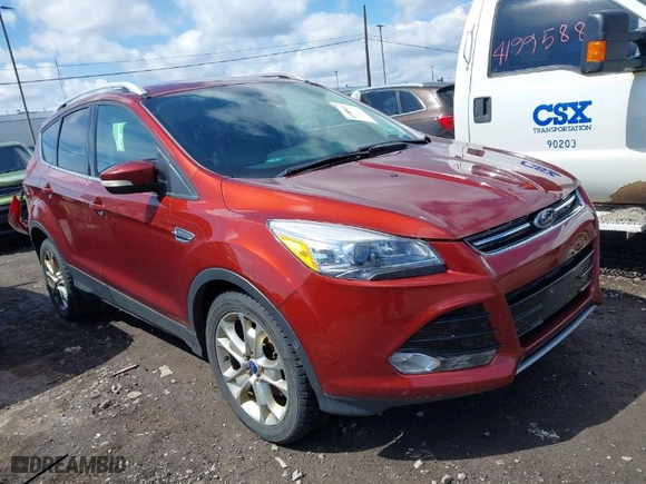 2015 Ford Escape Titanium with VIN 1FMCU0JX8FUA89049, listed as a IAAI auction lot 41988611 with 277,003 mi miles. Bid and sale history available at carsss.com. Image 1.