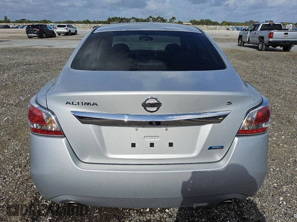 2014 Nissan Altima S with VIN 1N4AL3AP4EN363300, listed as a Copart auction lot 51463545 with 104,965 mi miles and Clean Title. Bid and sale history available at DreamBid. Image 6.