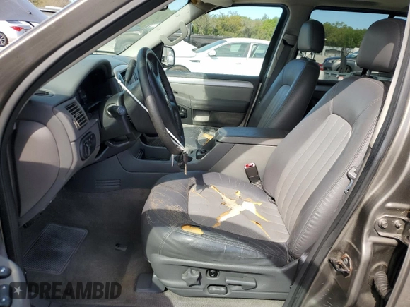 2003 Mercury Mountaineer Convenience z VIN 4M2ZU66W63UJ15607, wystawiony jako Copart lot #48104305 z przebiegiem 107 729 mil mil oraz Szkody całkowita. Historia ofert i sprzedaży dostępna na DreamBid. Obrazek 7.