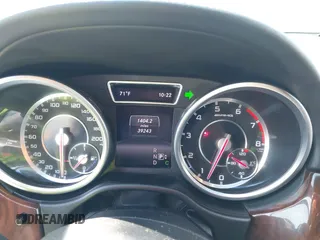 2015 Mercedes-Benz M 63 AMG with VIN 4JGDA7EB6FA471585, listed as a IAAI auction lot 41883006 with 39,243 mi miles and . Bid and sale history available at carsss.com. Image 7.