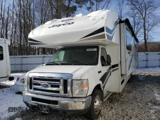 2019 Ford Econoline Commercial with VIN 1FDXE4FSXKDC38798, listed as a Copart auction lot 86538054 with 16,302 mi miles and Salvage Title. Bid and sale history available at carsss.com. Image 2.