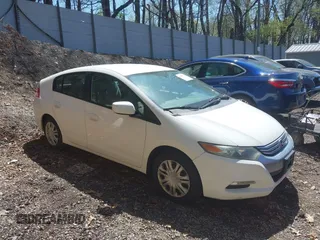 2011 Honda Insight with VIN JHMZE2H30BS012285, listed as a IAAI auction lot 42145139 with 161,672 mi miles and . Bid and sale history available at DreamBid. Image 1.