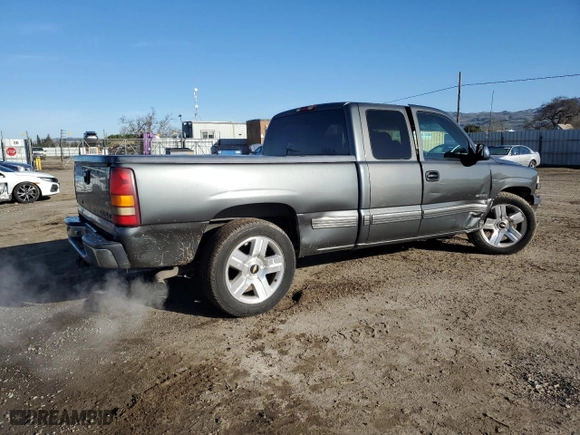 2001 Chevrolet Silverado 1500 LS with VIN 2GCEC19TX11265109, listed as a Copart auction lot 44585145 with 0 mi miles and Salvage Title. Bid and sale history available at carsss.com. Image 3.