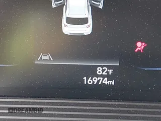 2023 Hyundai Venue SEL с VIN KMHRC8A33PU273678, выставлен на аукционе IAAI как лот 40372140 с пробегом 16 974 миль миль и . История ставок и продаж доступна на DreamBid. Изображение 7.