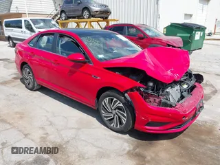 2021 Volkswagen Jetta SEL z VIN 3VWE57BU1MM060577, wystawiony jako IAAI lot #42637919 z przebiegiem 36 773 mil mil oraz . Historia ofert i sprzedaży dostępna na DreamBid. Obrazek 1.