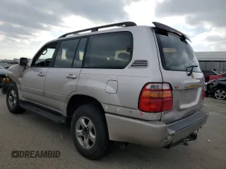 1998 Toyota Land Cruiser with VIN JT3HT05J9W0013970, listed as a Copart auction lot 46343855 with 317,092 mi miles and Salvage Title. Bid and sale history available at carsss.com. Image 2.