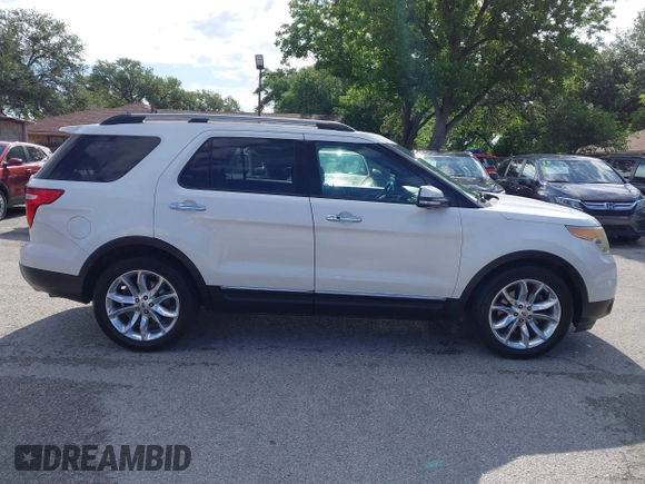 2014 Ford Explorer Limited with VIN 1FM5K7F87EGB07157, listed as a IAAI auction lot 42241816 with 152,054 mi miles and . Bid and sale history available at carsss.com. Image 14.