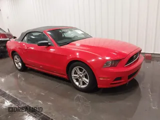 2013 Ford Mustang V6 with VIN 1ZVBP8EM7D5224564, listed as a IAAI auction lot 42148843 with 121,289 mi miles and . Bid and sale history available at DreamBid. Image 1.