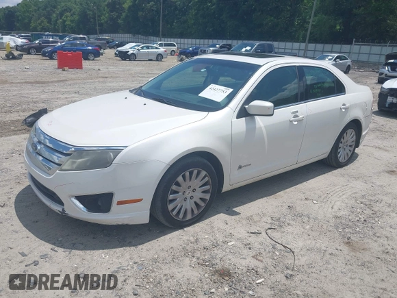 2010 Ford Fusion Hybrid with VIN 3FADP0L31AR179076, listed as a IAAI auction lot 42427753 with 240,938 mi miles and . Bid and sale history available at DreamBid. Image 2.