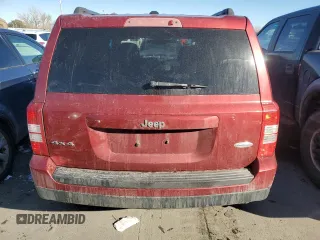 2011 Jeep Patriot Latitude with VIN 1J4NF1GB3BD191887, listed as a Copart auction lot 88486905 with 138,094 mi miles and Clean Title. Bid and sale history available at carsss.com. Image 6.