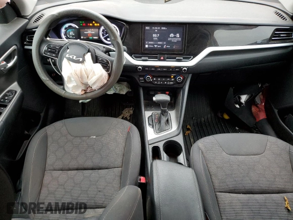 2022 Kia Niro LXS SE with VIN KNDCB3LCXN5543042, listed as a Copart auction lot 77614954 with 57,099 mi miles and Non Repairable. Bid and sale history available at carsss.com. Image 8.