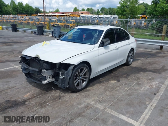 2014 BMW 3 Series 335i z VIN WBA3A9G52ENS64702, wystawiony jako IAAI lot #42273812 z przebiegiem 83 517 mil mil oraz . Historia ofert i sprzedaży dostępna na DreamBid. Obrazek 18.